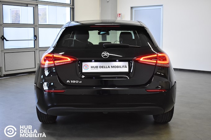 MERCEDES-BENZ A 180 d Business Extra